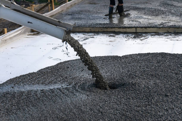Best Best Concrete Contractor  in Woodbury Center, CT